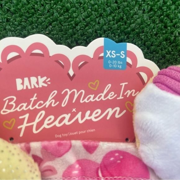 Bark Batch Made in Heaven Sweetie Pies Bakery Cookies Squeaky Toy Set NWT - Picture 2 of 3